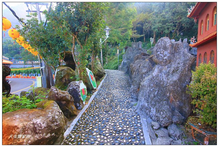 台南南化金光山厚德紫竹寺