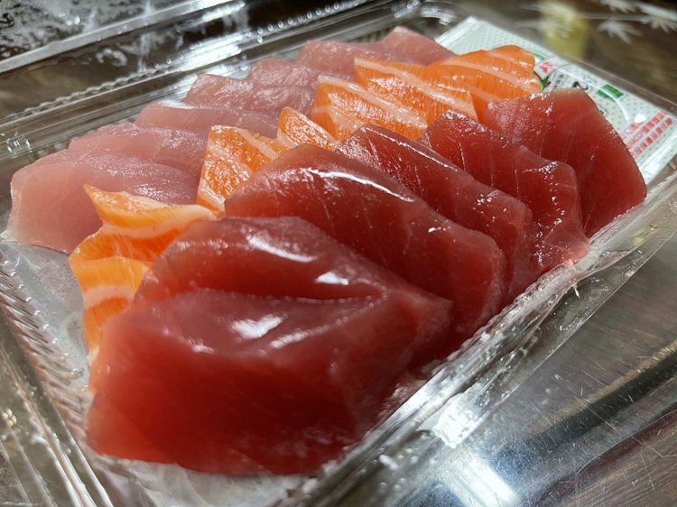 台中南屯丸南生魚片