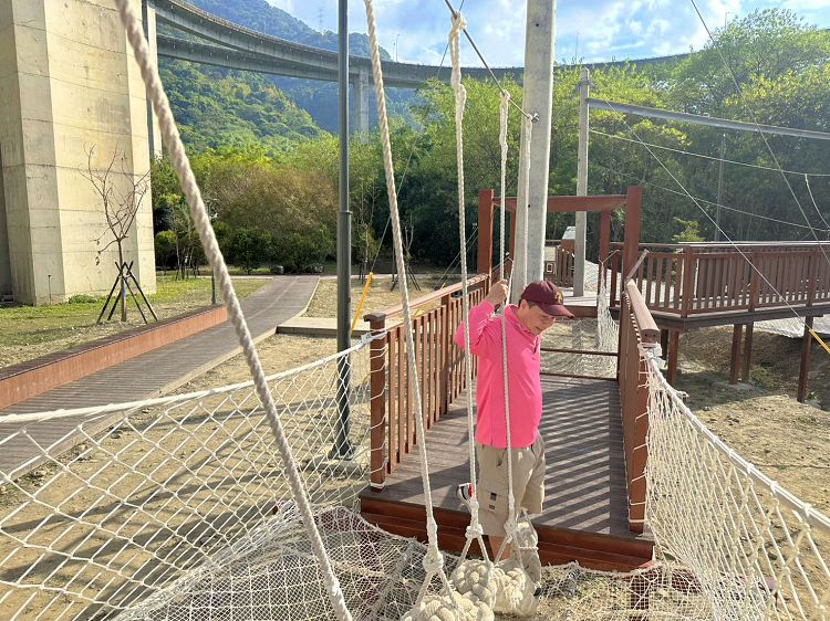 橋聳雲天綠雕園區、橋聳雲天綠雕公園、橋聳雲天兒童遊戲場、國姓橋聳雲天、國姓綠雕園區