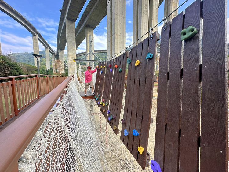 橋聳雲天綠雕園區、橋聳雲天綠雕公園、橋聳雲天兒童遊戲場、國姓橋聳雲天、國姓綠雕園區