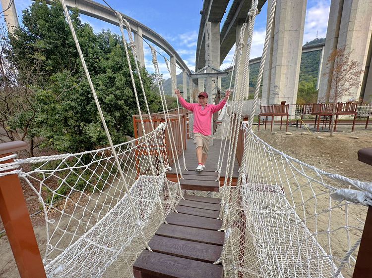 橋聳雲天綠雕園區、橋聳雲天綠雕公園、橋聳雲天兒童遊戲場、國姓橋聳雲天、國姓綠雕園區