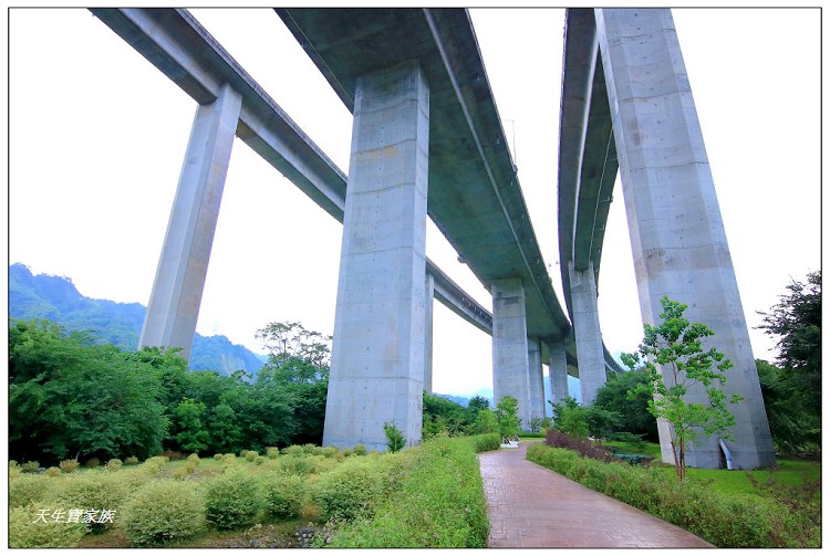 橋聳雲天綠雕園區、橋聳雲天綠雕公園、橋聳雲天兒童遊戲場、國姓橋聳雲天、國姓綠雕園區