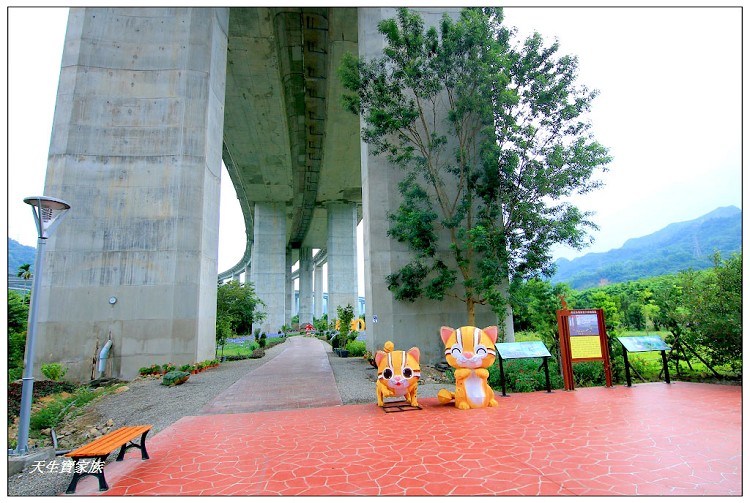 橋聳雲天綠雕園區、橋聳雲天綠雕公園、橋聳雲天兒童遊戲場、國姓橋聳雲天、國姓綠雕園區