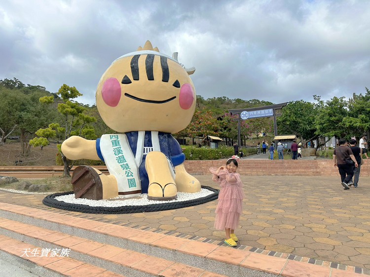 屏東車城》四重溪公共溫泉浴室、四重溪溫泉公園，不但足湯免費，連泡湯也是不用錢，四重溪湯屋、四重溪溫泉一泊二食