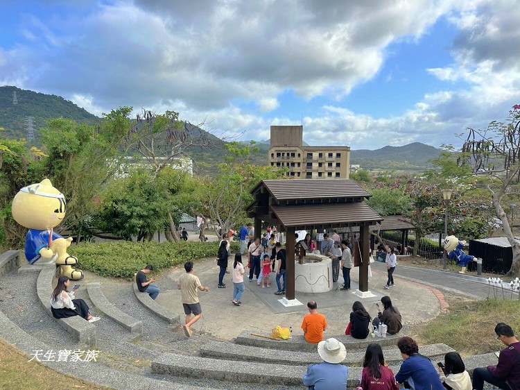屏東車城》四重溪公共溫泉浴室、四重溪溫泉公園，不但足湯免費，連泡湯也是不用錢，四重溪湯屋、四重溪溫泉一泊二食