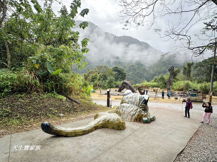 免費景點,台中景點,台中森林 秘境,台東巨人之手,和平景點,山 蘇 森林 健行筆記,山蘇林,山蘇森林,山蘇森林賽德克巴萊,巨人之手,巨人之手 廁所,巨人之手 車宿,巨人之手一日遊,巨人之手整修,巨人之手海拔高度,巨人之手由來,巨人之手路況,巨人之手銀河,巨人之手附近景點,巨人之手附近美食,巨人之手露營,巨人之手靈異,巨人之手騎車,百川山 巨人之手,雪山坑,雪山坑 步道,雪山坑山蘇森林,雪山坑巨人之手,雪山坑步道,雪山坑登山步道,雪山坑部落,雪山坑露營區,雪山花園農場