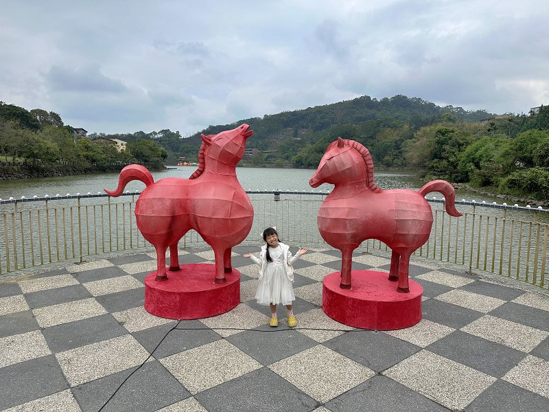 南投景點、鹿谷景點、鹿谷私房景點、麒麟潭、麒麟潭美食、麒麟潭門票、鹿谷麒麟潭車泊、麒麟潭導航、麒麟潭地址、麒麟潭螢火蟲