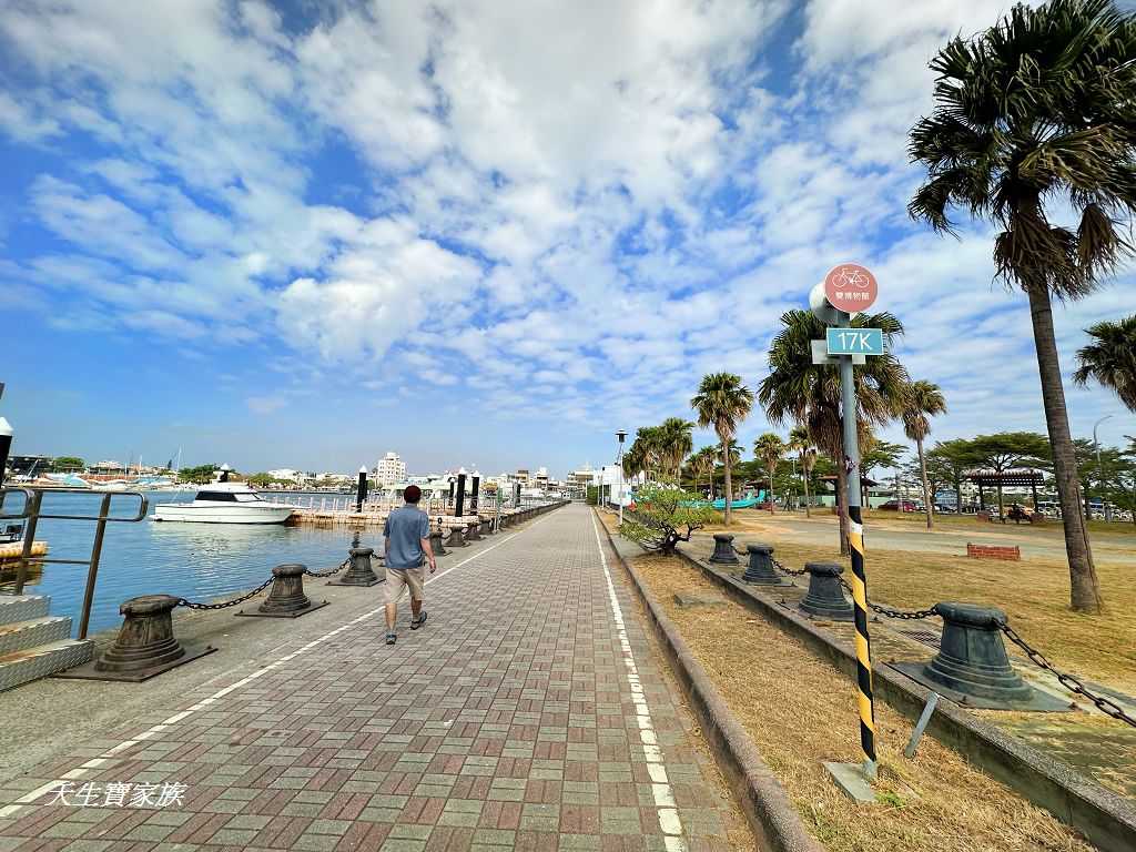 延伸閱讀：漁人碼頭|台南安平觀景步道看海賞夕陽，還可搭船遊港遊運河