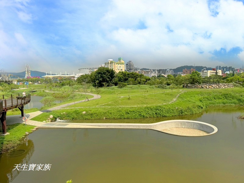 網站近期文章：台北士林【雙溪濕地公園】走進水中央，全台唯一水中步道
