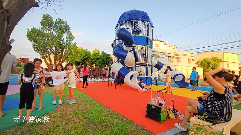 彰化景點、埔南運動公園、埔鹽鄉埔南公園、順澤宮溜滑梯、埔鹽順澤宮帽子、順澤宮帽子發放時間、埔鹽順澤宮交通、埔鹽順澤宮附近美食、順澤宮帽子如何登記、埔鹽順澤宮附近景點、冠軍帽溜滑梯、彰化親子遊、彰化溜滑梯