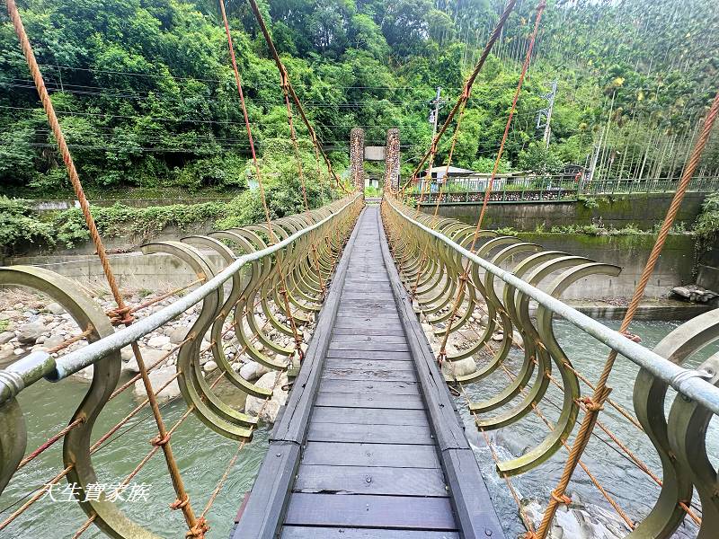 南投景點、水里景點、吉仙宮、石觀音吉仙宮、石觀音吊橋、石觀音、石觀音玩水、水里石觀音、吉 仙 宮