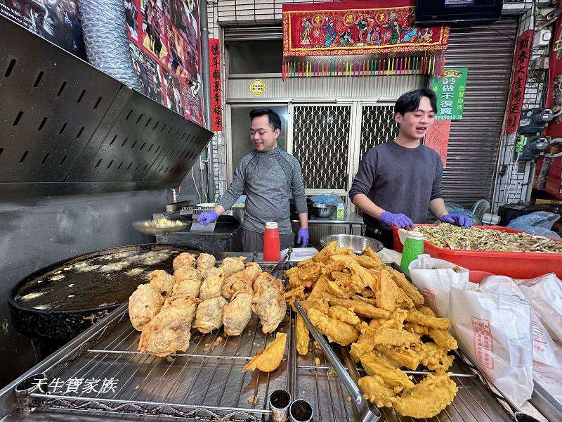 南投美食、魚池美食、日月潭美食、伊達邵美食、年記做不復賣高麗菜包、伊達邵年記做不復賣高麗菜包、日月潭年記高麗菜包、日月潭高麗菜包、年記高麗菜包、年記高麗菜包菜單、伊達邵排隊美食