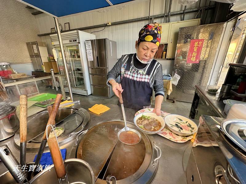 草屯牛肉麵、草屯就是家牛肉麵、就是家牛肉麵、草屯牛肉麵推薦、草屯美食、草屯特色小吃、就是家牛肉麵評論、就是家牛肉麵菜單、就是家牛肉麵照片、就是家牛肉麵營業時間