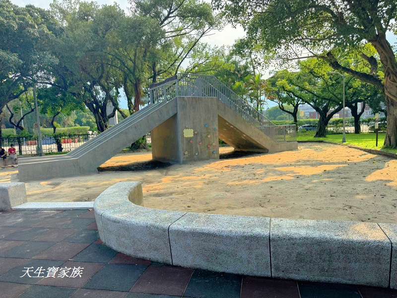 台北景點、二二八和平紀念公園、二二八和平公園、二二八公園介紹、二二八公園地圖、二二八公園導覽、二二八公園歷史、228公園捷運出口