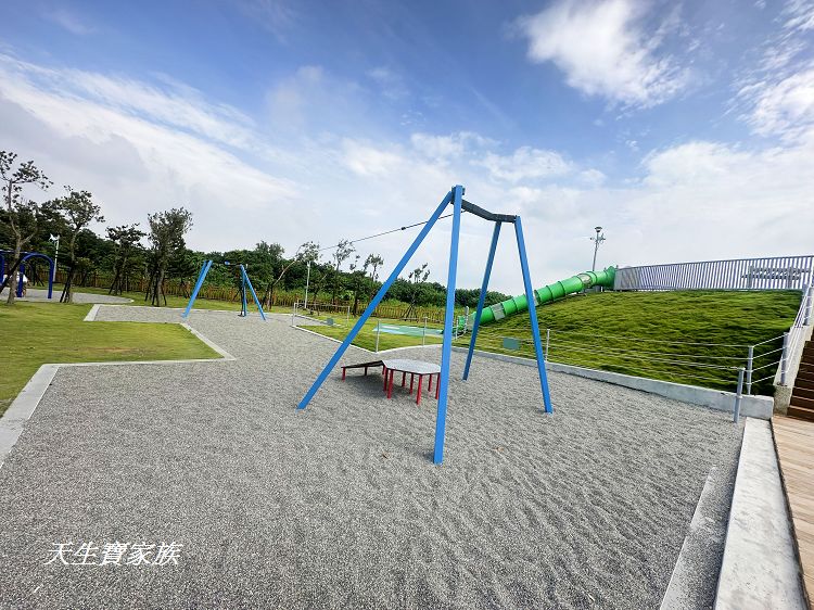 雲林景點、麥寮景點、麥寮兒童公園、麥寮親子館、麥寮運動公園、麥寮共融遊戲場、麥寮親子館、麥寮後安遊戲場、麥寮鄉興華繪本館、麥寮國小積木公園