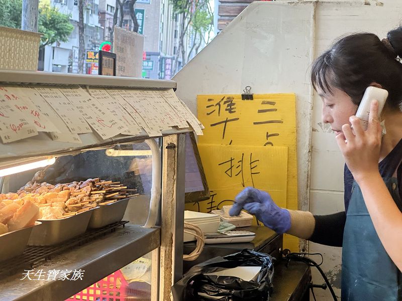 台中美食、烏日美食、用盡心雞巨無霸雞排、烏日巨無霸雞排、巨無霸雞排、全台最大塊的雞排、用盡心雞巨無霸雞排菜單、用盡心雞巨無霸雞排電話、用盡心雞巨無霸雞排好吃嗎、用盡心雞巨無霸雞排評論