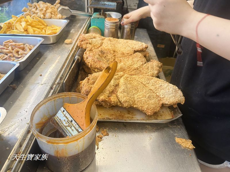 台中美食、烏日美食、用盡心雞巨無霸雞排、烏日巨無霸雞排、巨無霸雞排、全台最大塊的雞排、用盡心雞巨無霸雞排菜單、用盡心雞巨無霸雞排電話、用盡心雞巨無霸雞排好吃嗎、用盡心雞巨無霸雞排評論