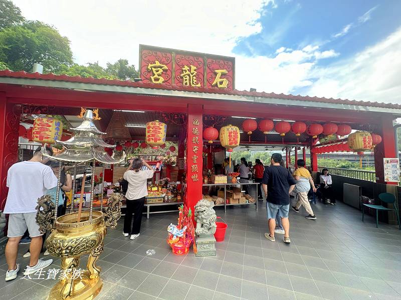 南投景點、中寮景點、泡麵土地公、石龍宮、中寮石龍宮、泡麵土地公怎麼去、泡麵土地公一日遊、泡麵土地公廟地址、石龍宮怎麼去、中寮石龍宮附近美食