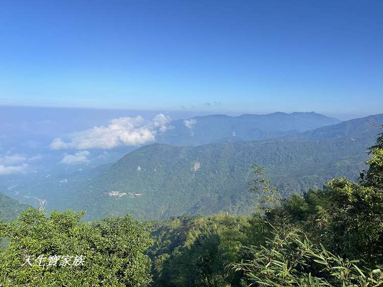 凌雲巖、大坑凌雲巖、竹崎凌雲巖、竹崎觀音石步道、凌雲巖觀音石步道、觀音石步道、大坑凌雲巖車泊、大坑凌雲巖住宿、觀音石、