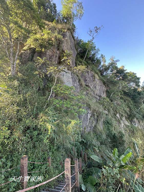 凌雲巖、大坑凌雲巖、竹崎凌雲巖、竹崎觀音石步道、凌雲巖觀音石步道、觀音石步道、大坑凌雲巖車泊、大坑凌雲巖住宿、觀音石、