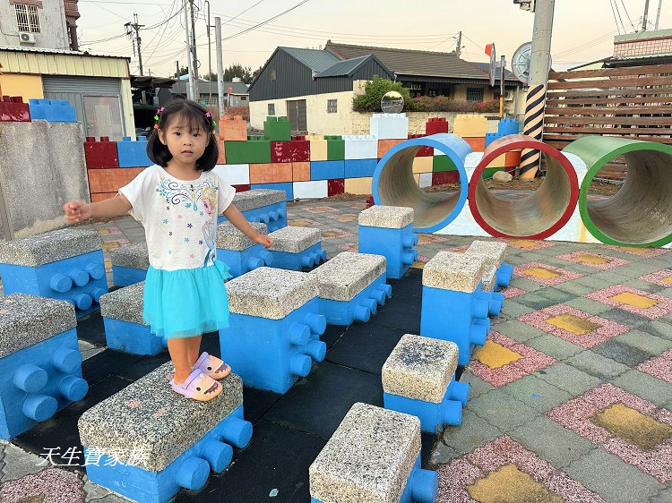 雲林景點、麥寮景點、麥寮國小積木公園、麥寮國小、積木公園、積木遊樂設施、麥寮積木公園、麥寮積木遊樂場、積木主題公園