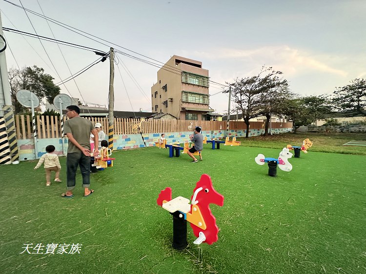 雲林景點、麥寮景點、麥寮國小積木公園、麥寮國小、積木公園、積木遊樂設施、麥寮積木公園、麥寮積木遊樂場、積木主題公園