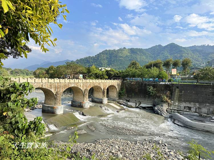 國姓鄉景點、北港溪糯米石橋、糯米石橋、糯米橋、北港溪橋、南投國姓糯米石橋、百年糯米石橋