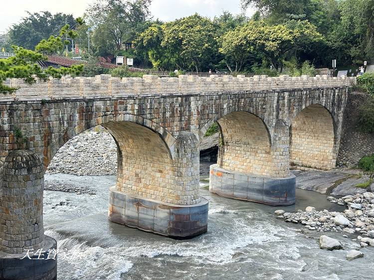 國姓鄉景點、北港溪糯米石橋、糯米石橋、糯米橋、北港溪橋、南投國姓糯米石橋、百年糯米石橋