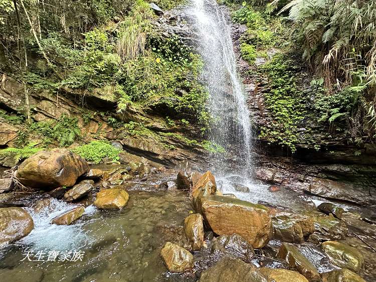 南投玩水秘境、芙蓉谷瀑布、芙蓉瀑布、九份二山 附近景點、國姓 冷泉、九份二山國家地震紀念地、國姓玩水、國姓瀑布