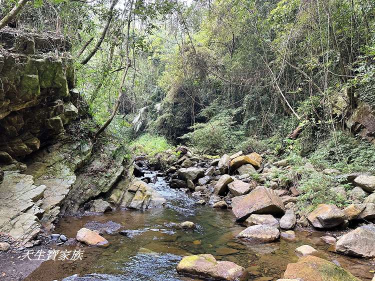 南投玩水秘境、芙蓉谷瀑布、芙蓉瀑布、九份二山 附近景點、國姓 冷泉、九份二山國家地震紀念地、國姓玩水、國姓瀑布