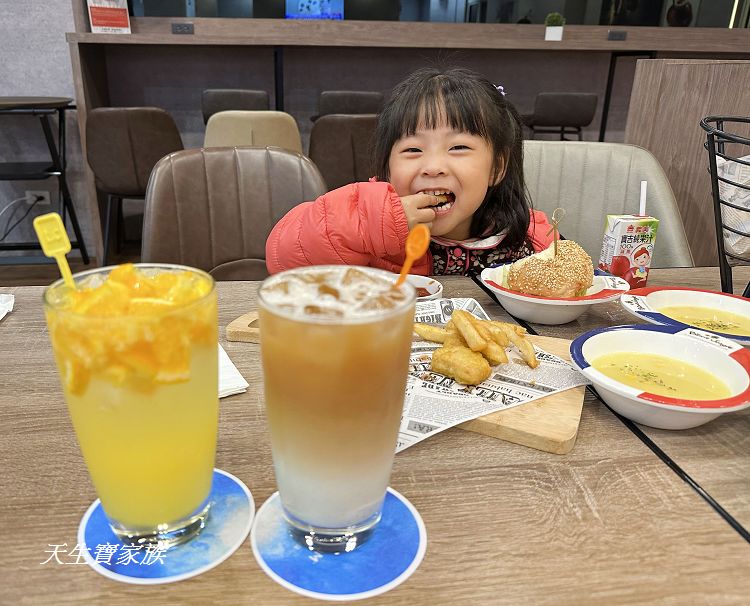 日月潭親子景點、日月潭親子餐廳、日月潭親子遊、魯魯札札咖啡親子館、魯魯札札咖啡館、魯魯札札親子館、魯魯札札親子餐廳、魯魯札札門票、魯魯札札咖啡親子館菜單、