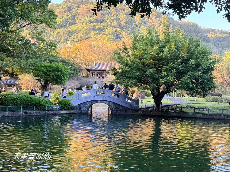 台北士林景點,台北景點,士林景點,故宮,故宮附近好玩的,故宮附近景點,至 善 園 票 券 資訊,至 善 園的 圖片,至善園,至善園交通,至善園可以餵魚嗎,至善園外拍,至善園導覽,至善園怎麼去,至善園收費,至善園票價,至善園素食,至善園菜單,至善園門票,至善園門票多少,至善園附近美食 @天生寶家族