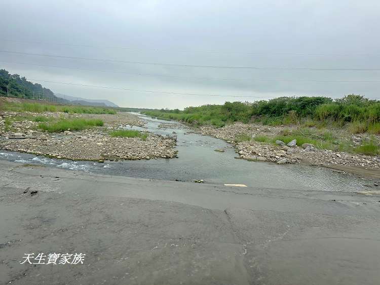 南投景點、竹山景點、水路、竹山水路、東埔蚋溪攔砂壩瀑布、過水路面、竹山水路封閉、竹山水路怎麼去、水路照片