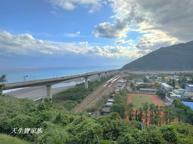台東旅遊、金崙景點、金崙觀景台、南迴公路秘境、台東看火車、台9線秘境、金崙火車站