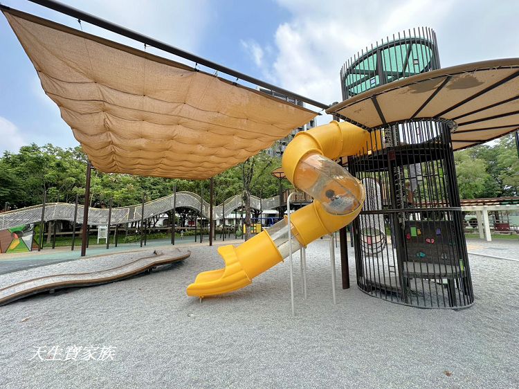 台中親子公園推薦、北屯兒童公園、北屯兒童公園停車場、北屯兒童公園附近美食、北屯兒童公園林間探索遊戲場