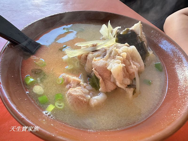東港漁貨拍賣場、東港老船長黑鮪魚專賣店13號、東港老船長黑鮪魚專賣店13號的菜單、東港黑鮪魚餐廳推薦、