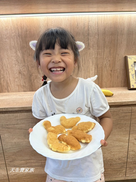 玩具雞蛋糕、古早味雞蛋糕、育樂街阿婆雞蛋糕、南投玩具雞蛋糕、南投雞蛋糕
