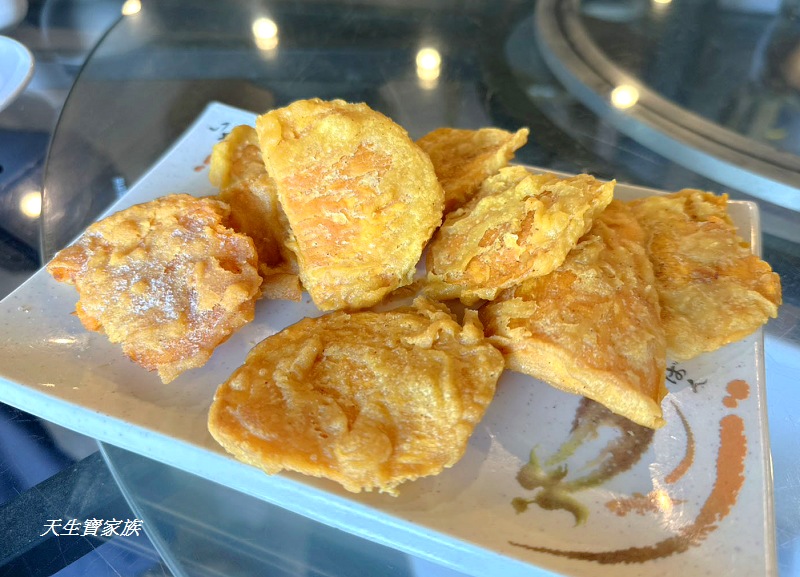 蔡大頭甕烤雞、蔡大頭甕烤雞外帶、蔡大頭甕烤雞合菜菜單、蔡大頭甕烤雞的圖片、蔡大頭甕烤雞的評論、蔡大頭甕烤雞訂位、蔡大頭菜單