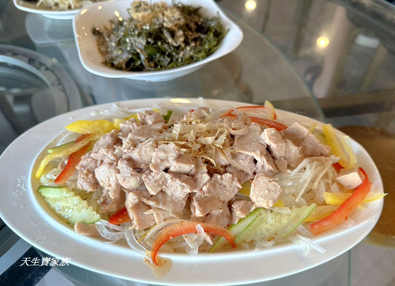 蔡大頭甕烤雞、蔡大頭甕烤雞外帶、蔡大頭甕烤雞合菜菜單、蔡大頭甕烤雞的圖片、蔡大頭甕烤雞的評論、蔡大頭甕烤雞訂位、蔡大頭菜單