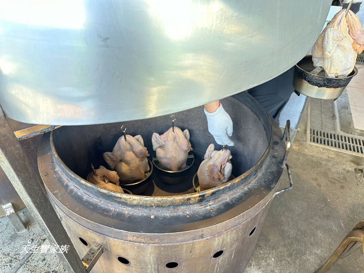 蔡大頭甕烤雞、蔡大頭甕烤雞外帶、蔡大頭甕烤雞合菜菜單、蔡大頭甕烤雞的圖片、蔡大頭甕烤雞的評論、蔡大頭甕烤雞訂位、蔡大頭菜單