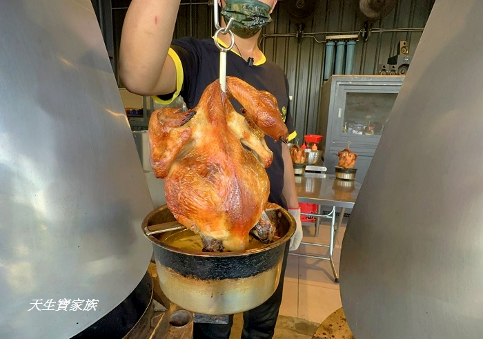 蔡大頭甕烤雞、蔡大頭甕烤雞外帶、蔡大頭甕烤雞合菜菜單、蔡大頭甕烤雞的圖片、蔡大頭甕烤雞的評論、蔡大頭甕烤雞訂位、蔡大頭菜單