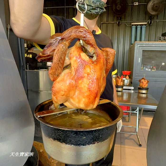 蔡大頭甕烤雞、蔡大頭甕烤雞外帶、蔡大頭甕烤雞合菜菜單、蔡大頭甕烤雞的圖片、蔡大頭甕烤雞的評論、蔡大頭甕烤雞訂位、蔡大頭菜單