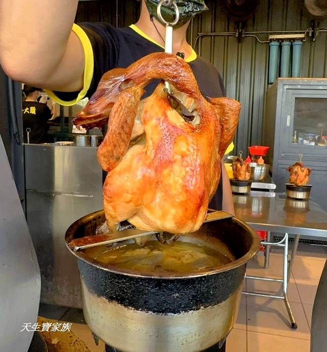 蔡大頭甕烤雞、蔡大頭甕烤雞外帶、蔡大頭甕烤雞合菜菜單、蔡大頭甕烤雞的圖片、蔡大頭甕烤雞的評論、蔡大頭甕烤雞訂位、蔡大頭菜單