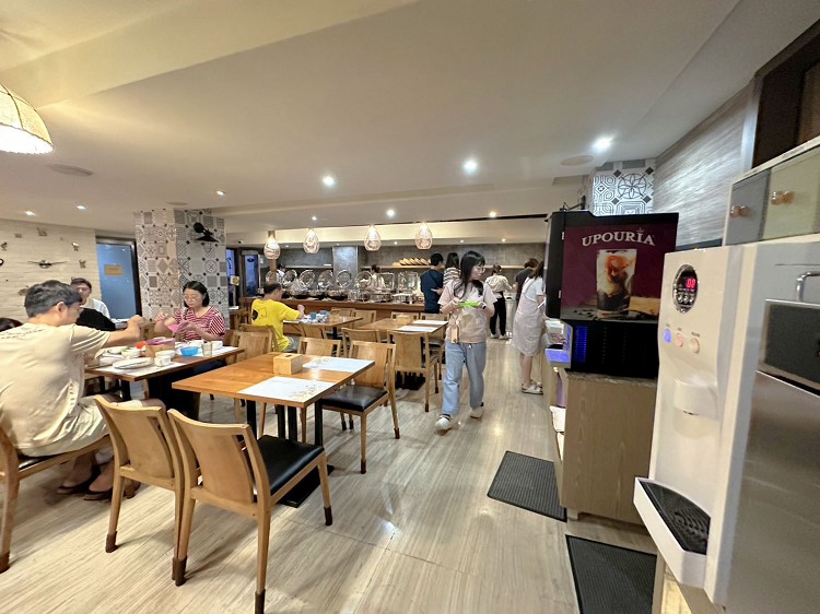 嘉義住宿推薦,嘉義便宜飯店推薦,嘉義夜市住宿推薦,嘉義文化夜市蘭桂坊花園酒店,嘉義文化路夜市飯店,嘉義飯店免費咖啡,嘉義飯店火雞肉飯,嘉義高CP值住宿,嘉義高CP值飯店,文化路夜市住宿,蘭 桂 坊花園酒店 餐廳,蘭桂坊事件,蘭桂坊官網,蘭桂坊花園酒店,蘭桂坊花園酒店ptt,蘭桂坊花園酒店停車,蘭桂坊花園酒店晚餐,蘭桂坊花園酒店評價,蘭桂坊花園酒店鬧鬼,蘭桂坊酒店,蘭桂坊酒店停車場