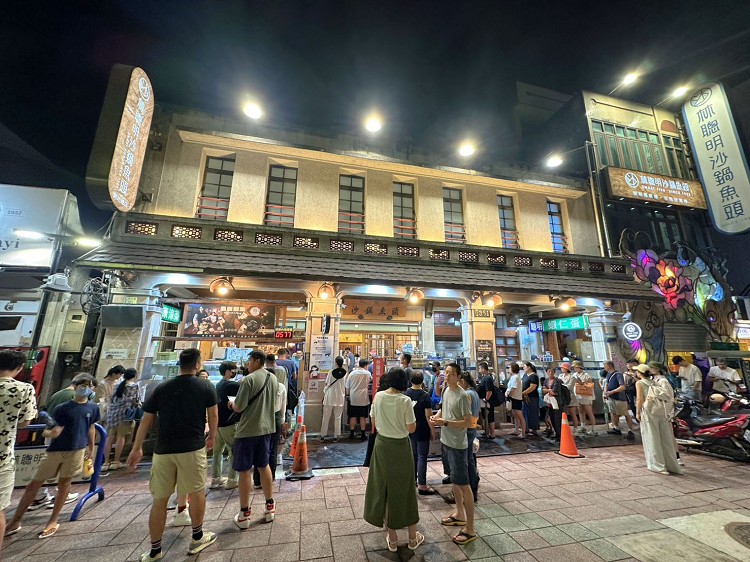 嘉義住宿推薦,嘉義便宜飯店推薦,嘉義夜市住宿推薦,嘉義文化夜市蘭桂坊花園酒店,嘉義文化路夜市飯店,嘉義飯店免費咖啡,嘉義飯店火雞肉飯,嘉義高CP值住宿,嘉義高CP值飯店,文化路夜市住宿,蘭 桂 坊花園酒店 餐廳,蘭桂坊事件,蘭桂坊官網,蘭桂坊花園酒店,蘭桂坊花園酒店ptt,蘭桂坊花園酒店停車,蘭桂坊花園酒店晚餐,蘭桂坊花園酒店評價,蘭桂坊花園酒店鬧鬼,蘭桂坊酒店,蘭桂坊酒店停車場
