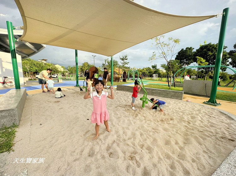 彰化田中公園、田中景點、田中親子公園、田中熊趣米公園、熊趣米公園、田中熊公園、彰化田中熊趣米公園、田中熊趣米共融公園