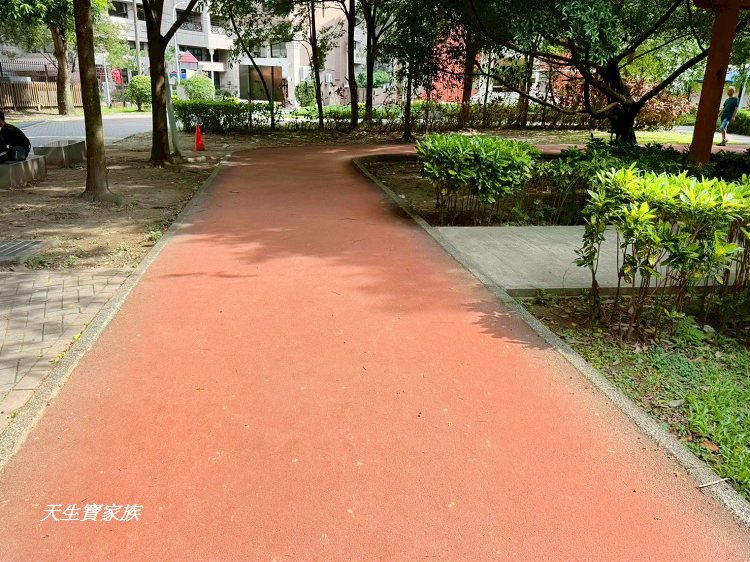 板橋農村公園、板橋石雕公園、板橋公園、農村公園富士山、農村公園圖片、板橋江子翠公園、農村 福德宮