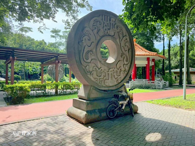 板橋農村公園、板橋石雕公園、板橋公園、農村公園富士山、農村公園圖片、板橋江子翠公園、農村 福德宮