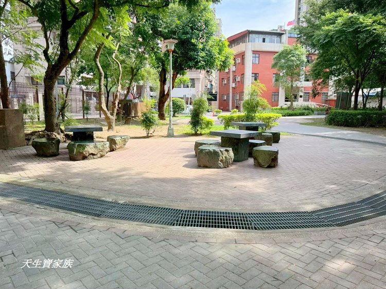 板橋農村公園、板橋石雕公園、板橋公園、農村公園富士山、農村公園圖片、板橋江子翠公園、農村 福德宮