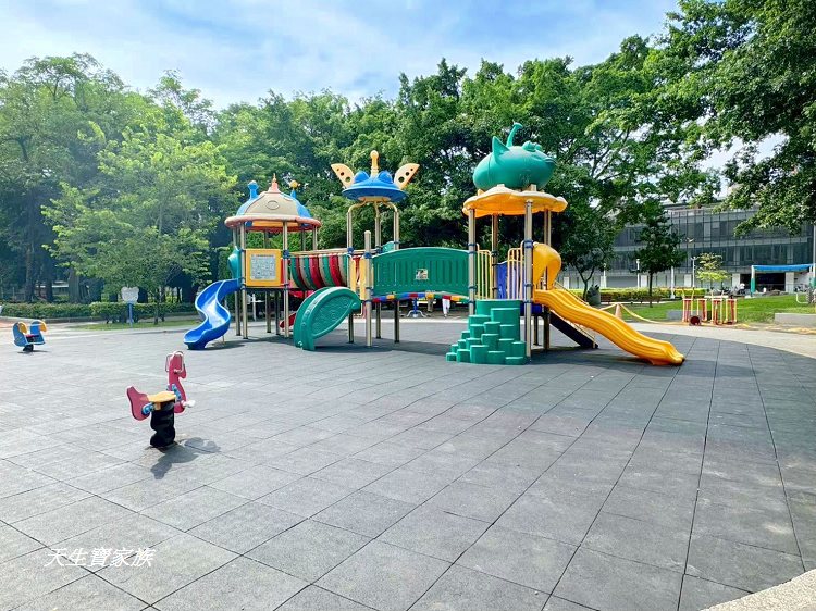 板橋農村公園、板橋石雕公園、板橋公園、農村公園富士山、農村公園圖片、板橋江子翠公園、農村 福德宮